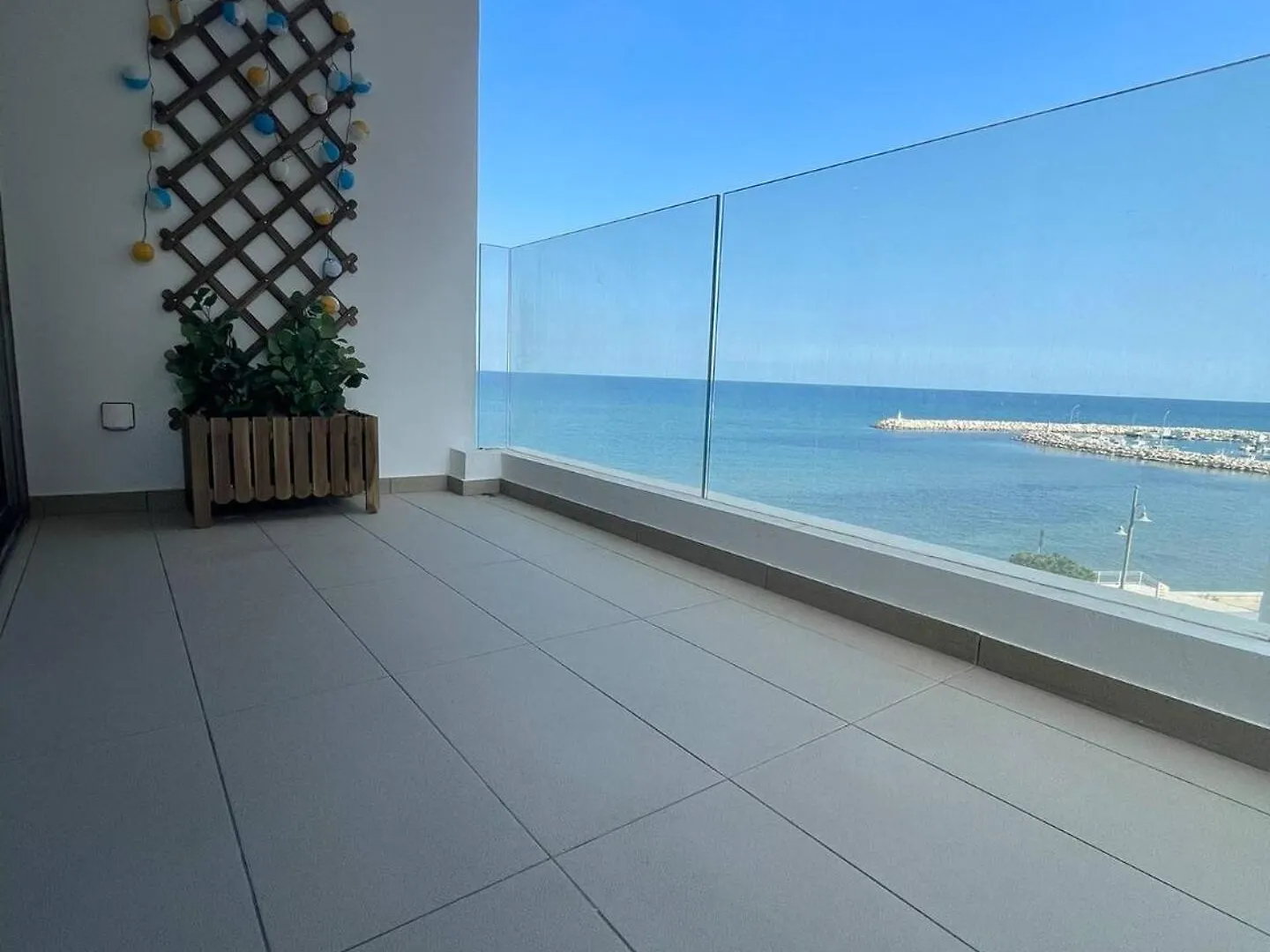 Seaview City Retreat Larnaca