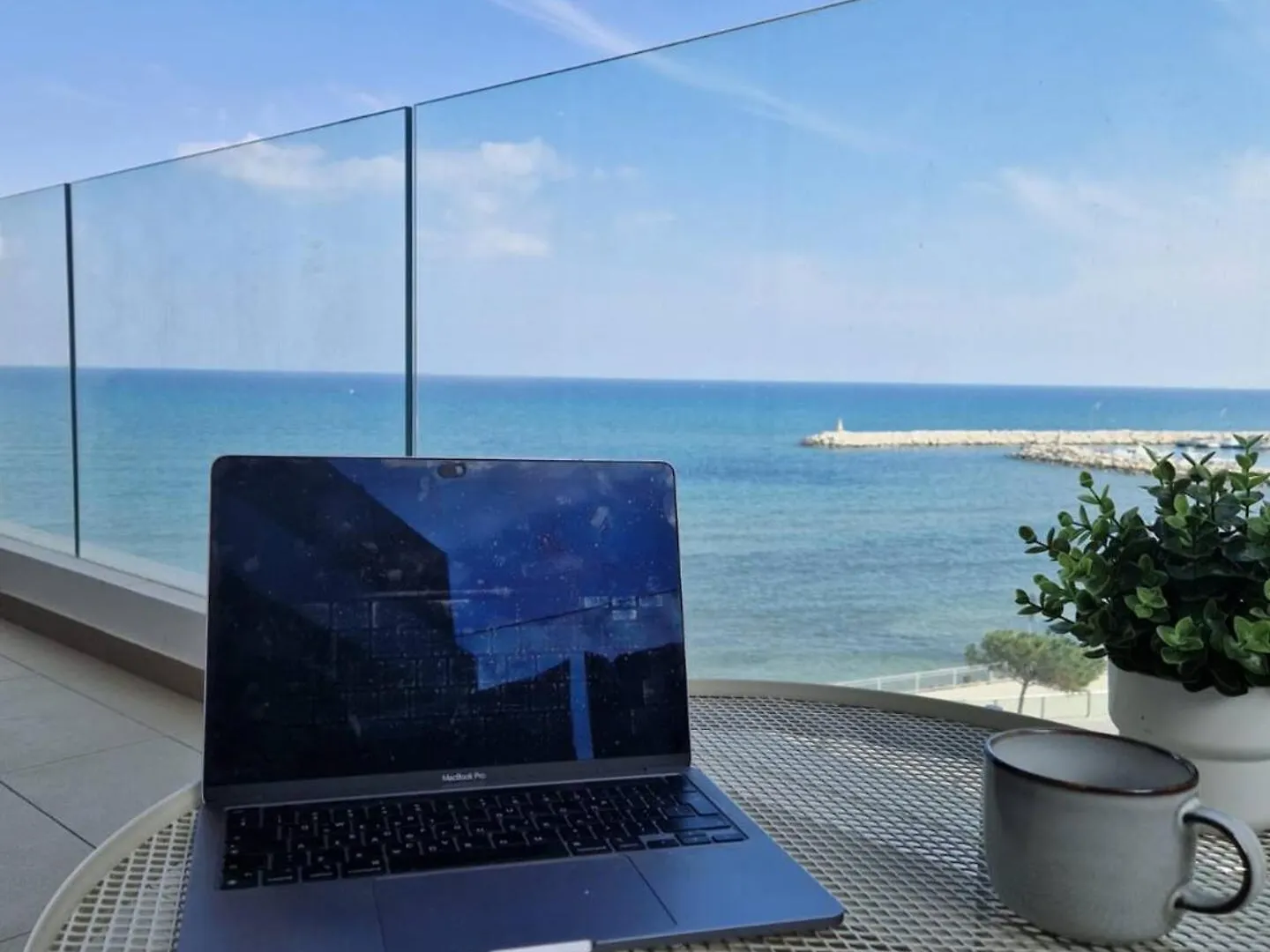 Seaview City Retreat Larnaca