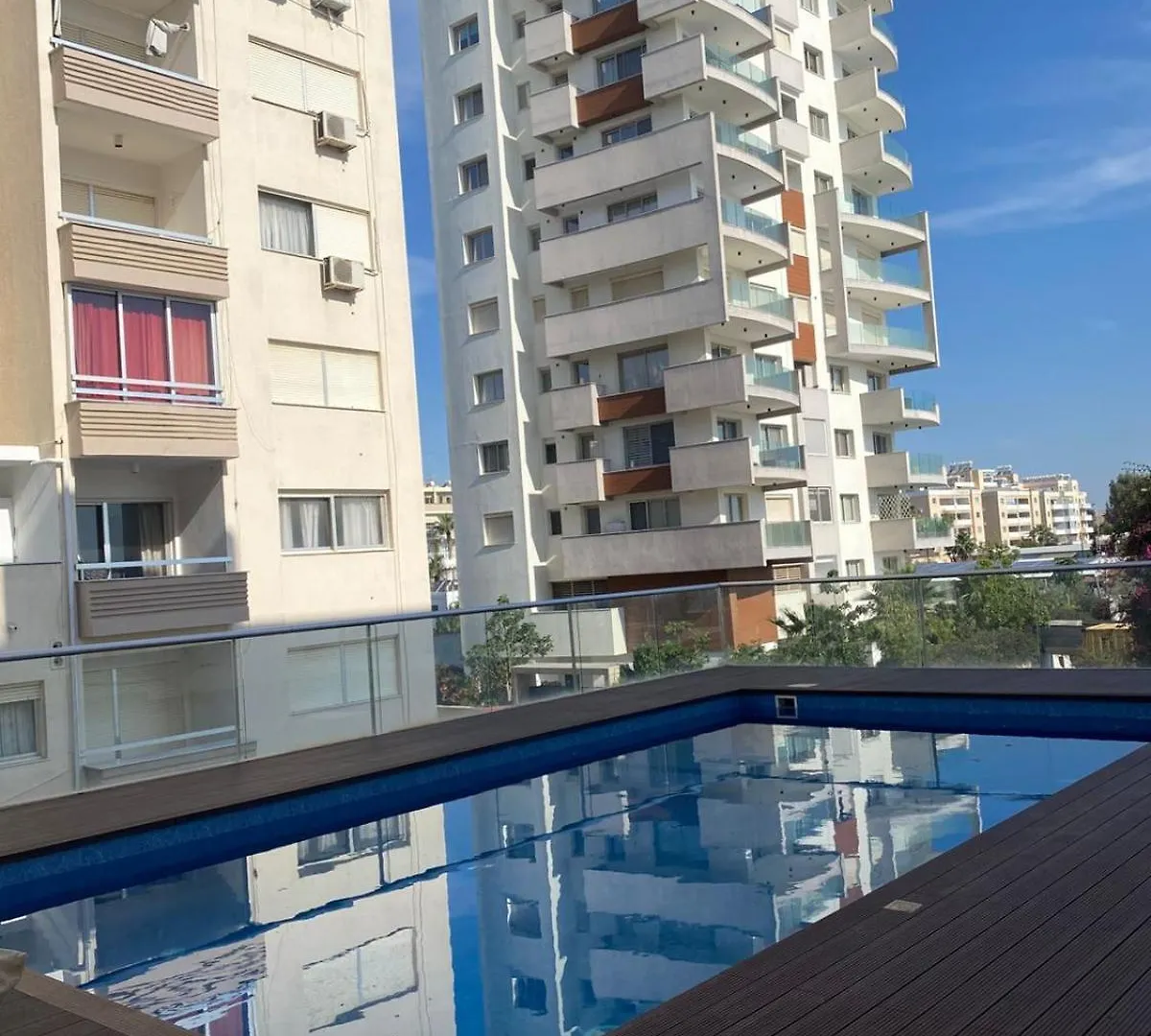 Seaview City Retreat Larnaca Apartament